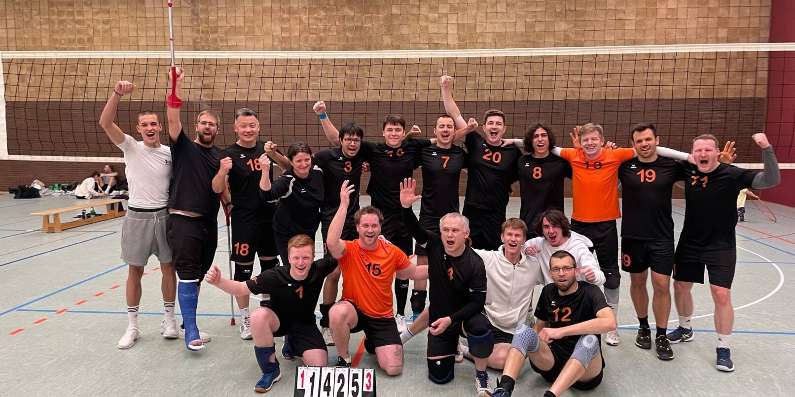 Nach 2013 und 2019 sind die Volleyballer der TG Laudenbach zum dritten Mal in die Bezirksliga aufgestiegen. Im letzten Saisonspiel bezwang das Team um Trainerin Kathrin Trübenbach die zweitplatzierte SG Ketsch-Brühl mit 3:1.