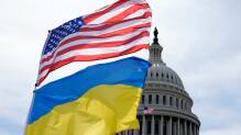 US-Kongress billigt milliardenschwere Ukraine-Hilfen
