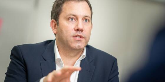 SPD-Chef Klingbeil fordert höheren Mindestlohn
