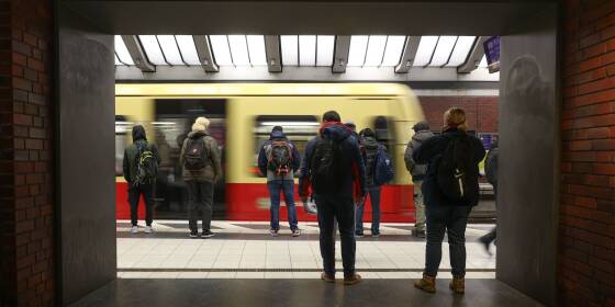 Viele Großstädte bieten Beschäftigten Job-Deutschlandticket
