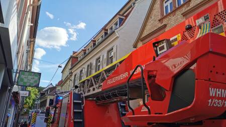 Feuerwehr Weinheim rückt in Innenstadt aus 