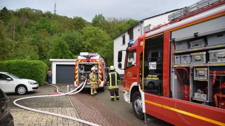 Brand in der Weinheimer Nordstadt - Feuerwehr im Einsatz 