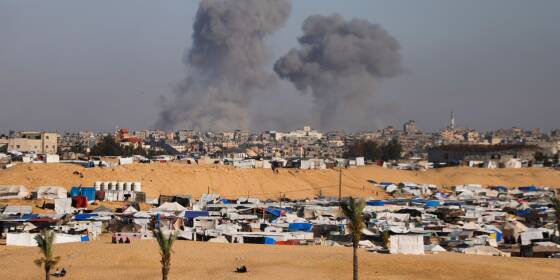 Israels Militär rückt näher an Grenzübergang bei Rafah
