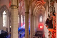 «Rave like God»: 700 Gäste tanzen in Kirche zu Techno-Musik
