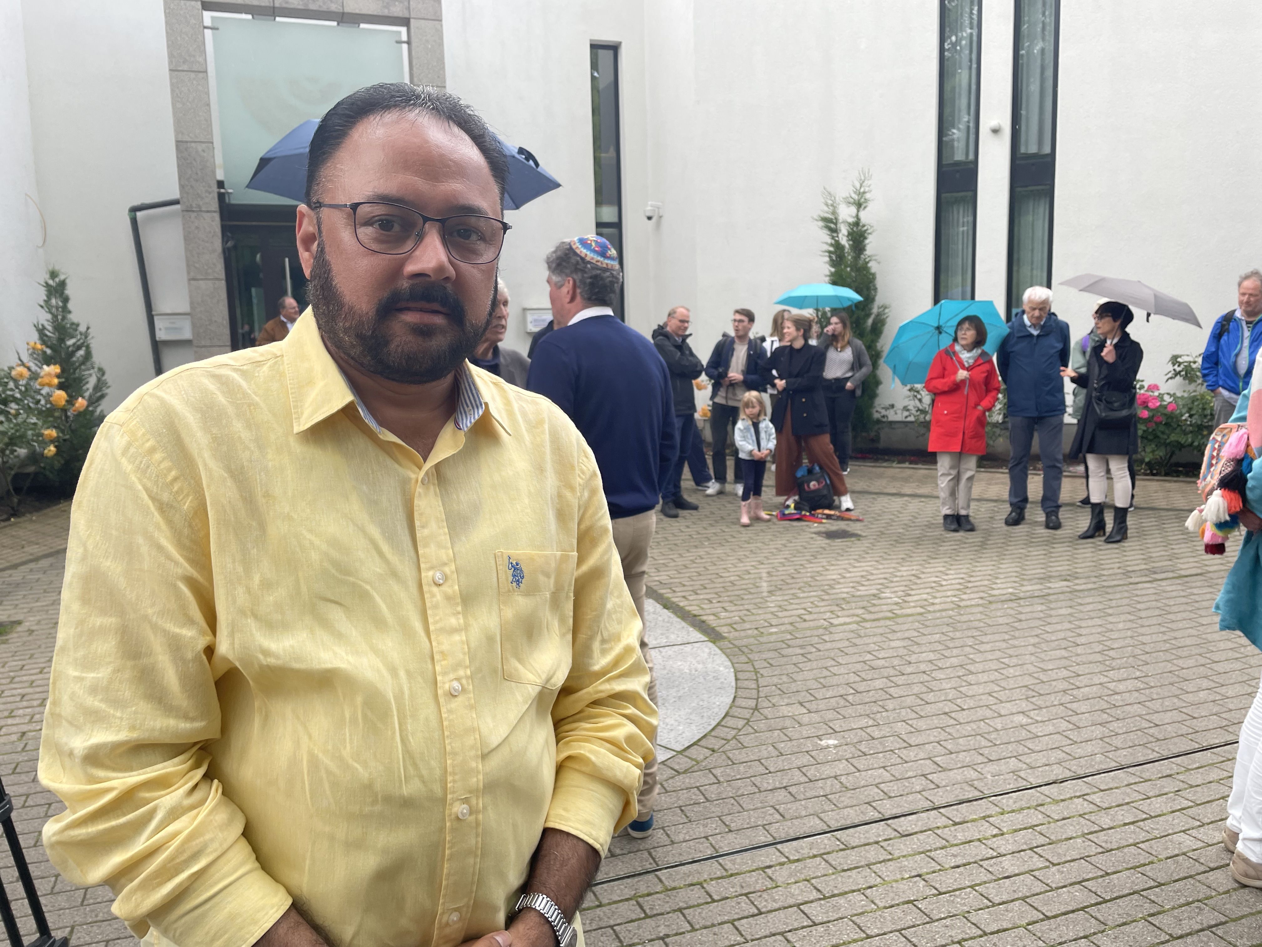 200 Menschen bei Mahnwache vor Heidelberger Synagoge WNOZ