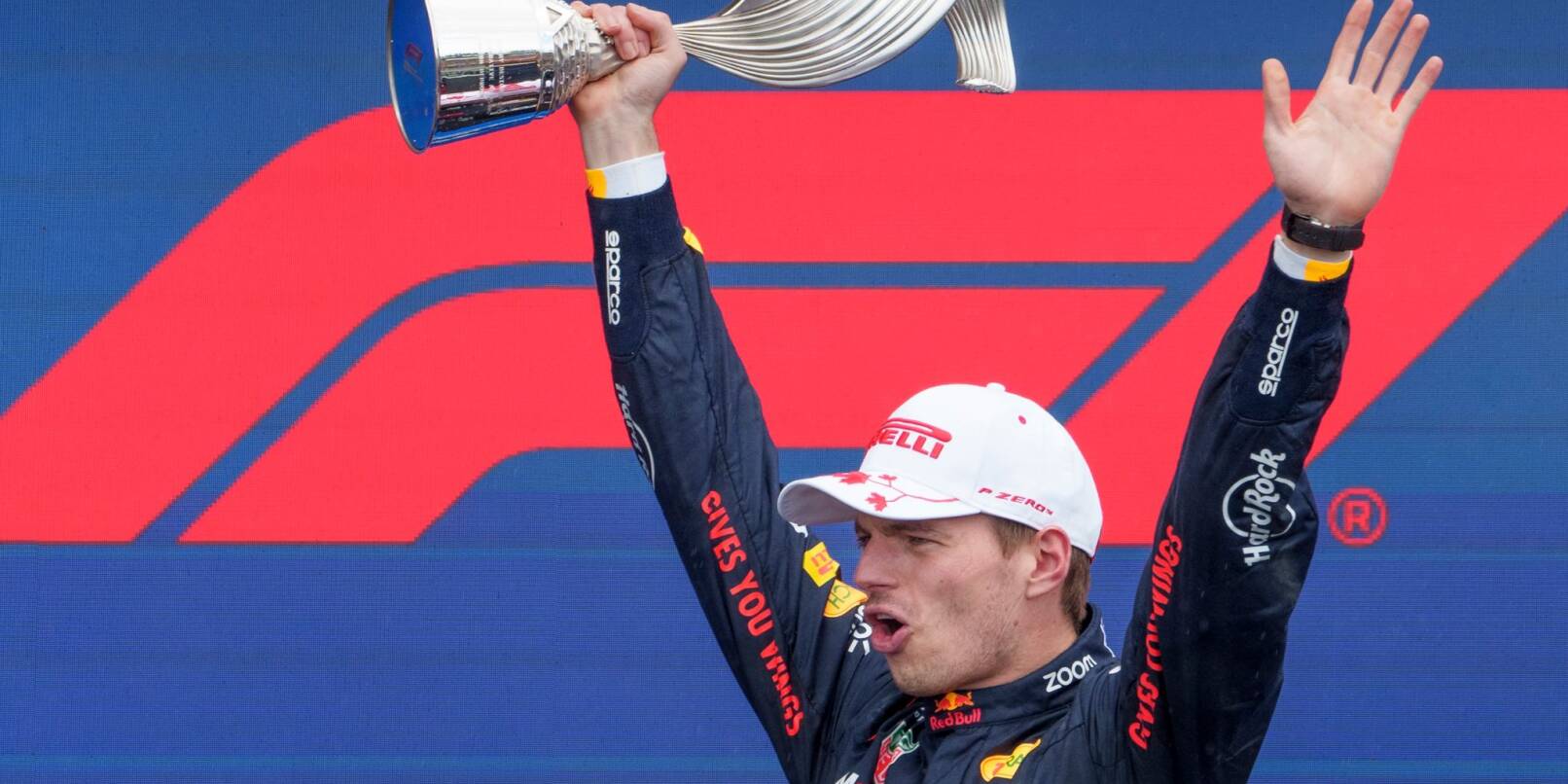 Red-Bull-Pilot Max Verstappen feiert seinen Sieg beim Grand Prix von Kanada. Red-Bull-Pilot Max Verstappen feiert seinen Sieg beim Grand Prix von Kanada.