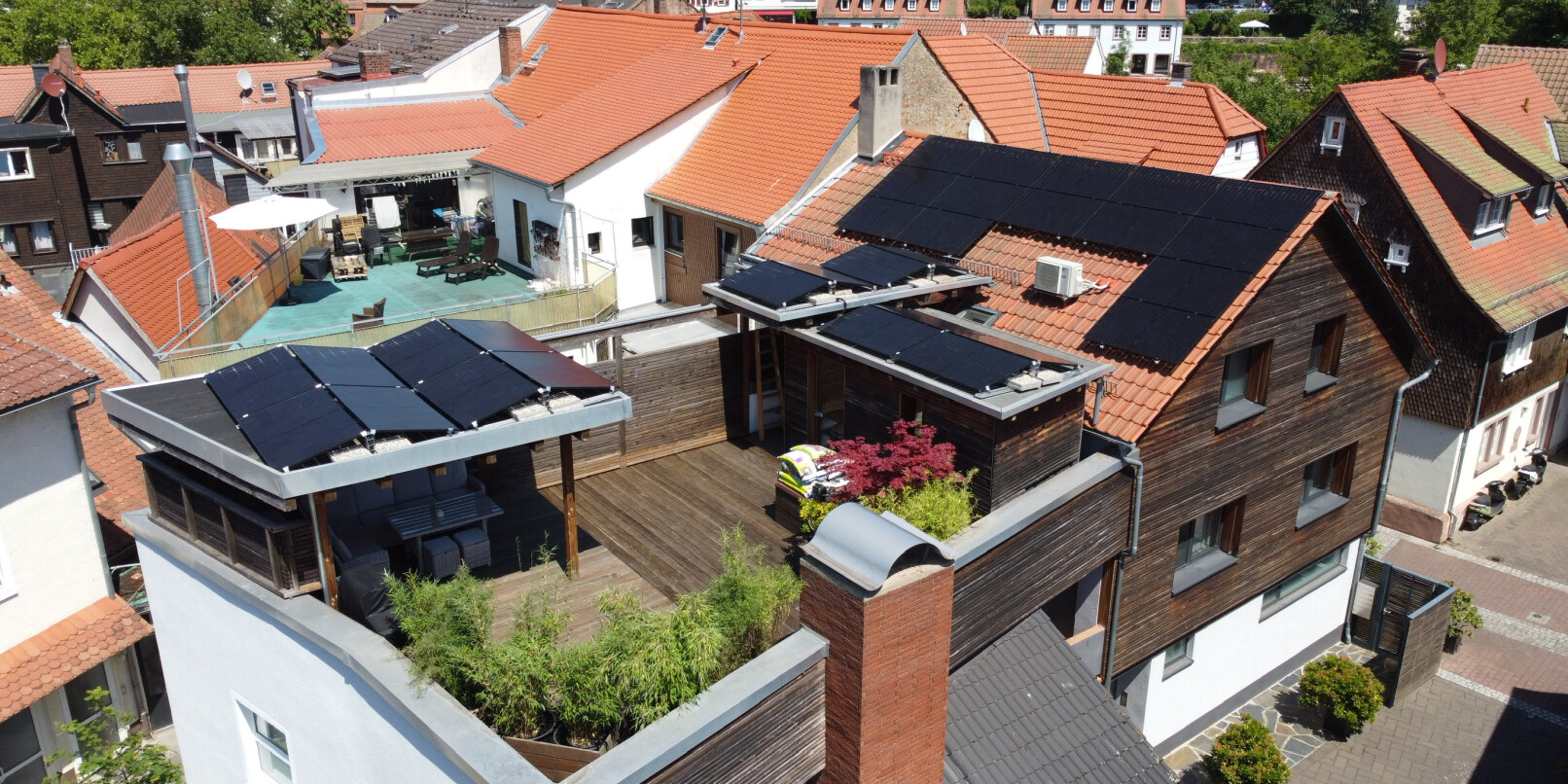 Mit einer großen Produktpalette bietet enerix Lösungen für unterschiedliche Bedingungen. Mit einer großen Produktpalette bietet enerix Lösungen für unterschiedliche Bedingungen.