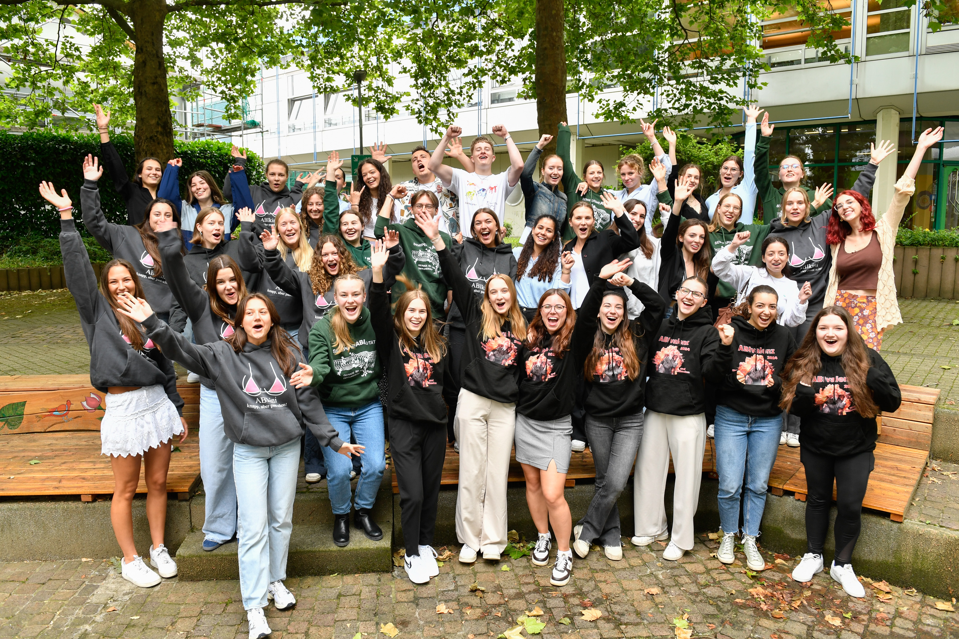 gleich-drei-abimottos-f-r-die-helen-keller-schule-wnoz