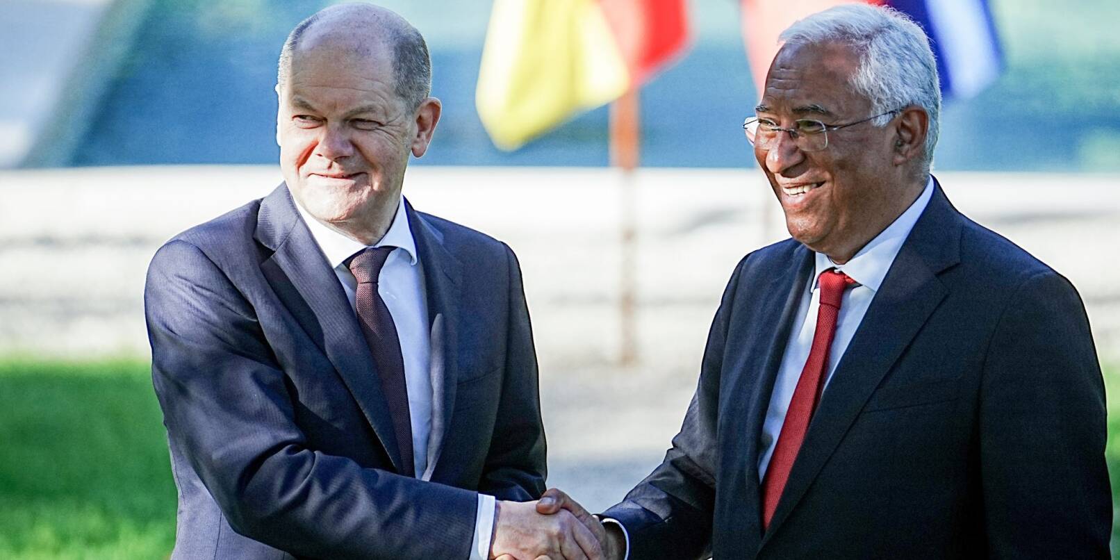 Bundeskanzler Olaf Scholz und der portugiesische Ministerpräsident Antonio Costa in Lissabon.