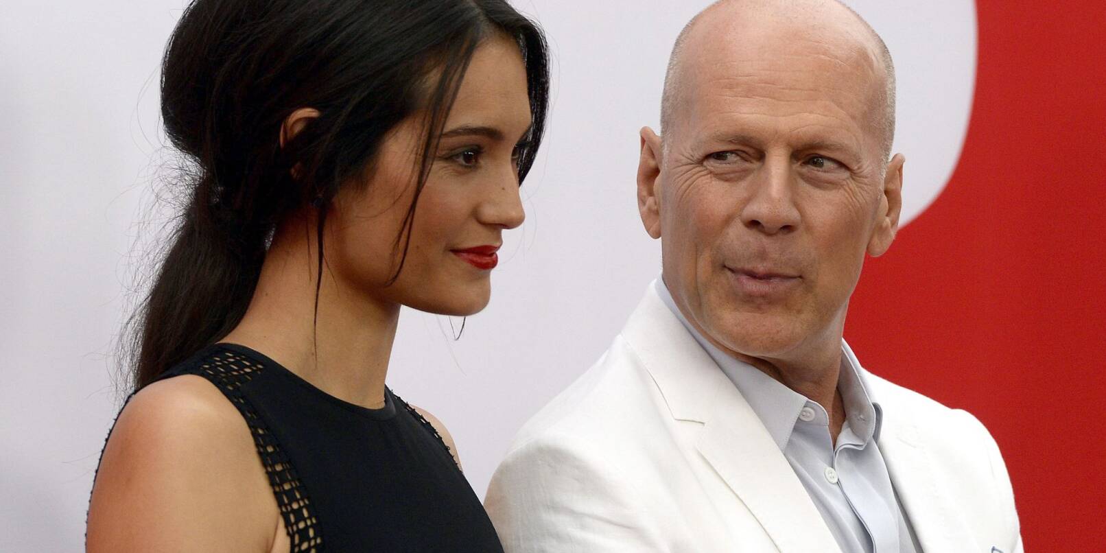 Bruce Willis und Emma Heming-Willis bei der Premiere des Films «Red 2» 2013.