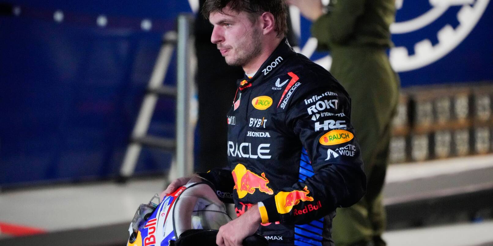 Max Verstappen kann über den Weltverband nur den Kopf schütteln. Max Verstappen kann über den Weltverband nur den Kopf schütteln.