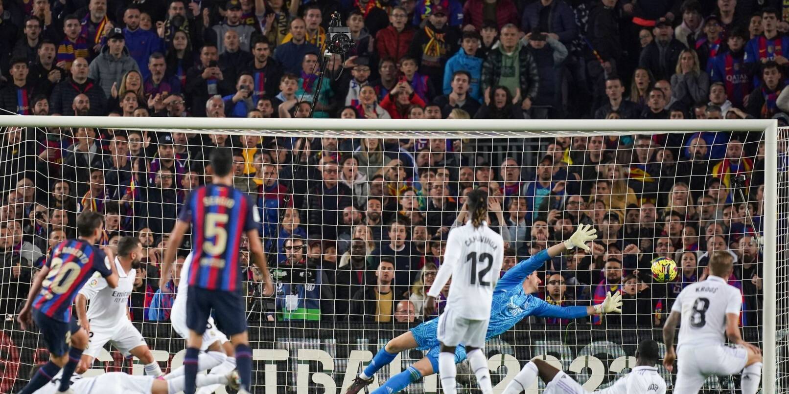 Der FC Barcelona besiegte Real Madrid mit 2:1.