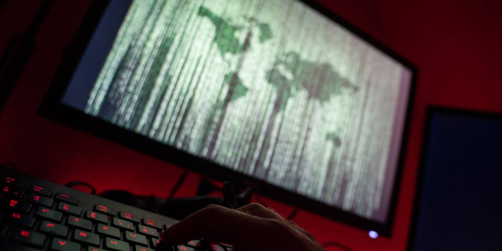 Mit falschen Finanzprodukten im Internet wurden mindestens 170 Personen aus Deutschland um ihr Geld betrogen. Mit falschen Finanzprodukten im Internet wurden mindestens 170 Personen aus Deutschland um ihr Geld betrogen.