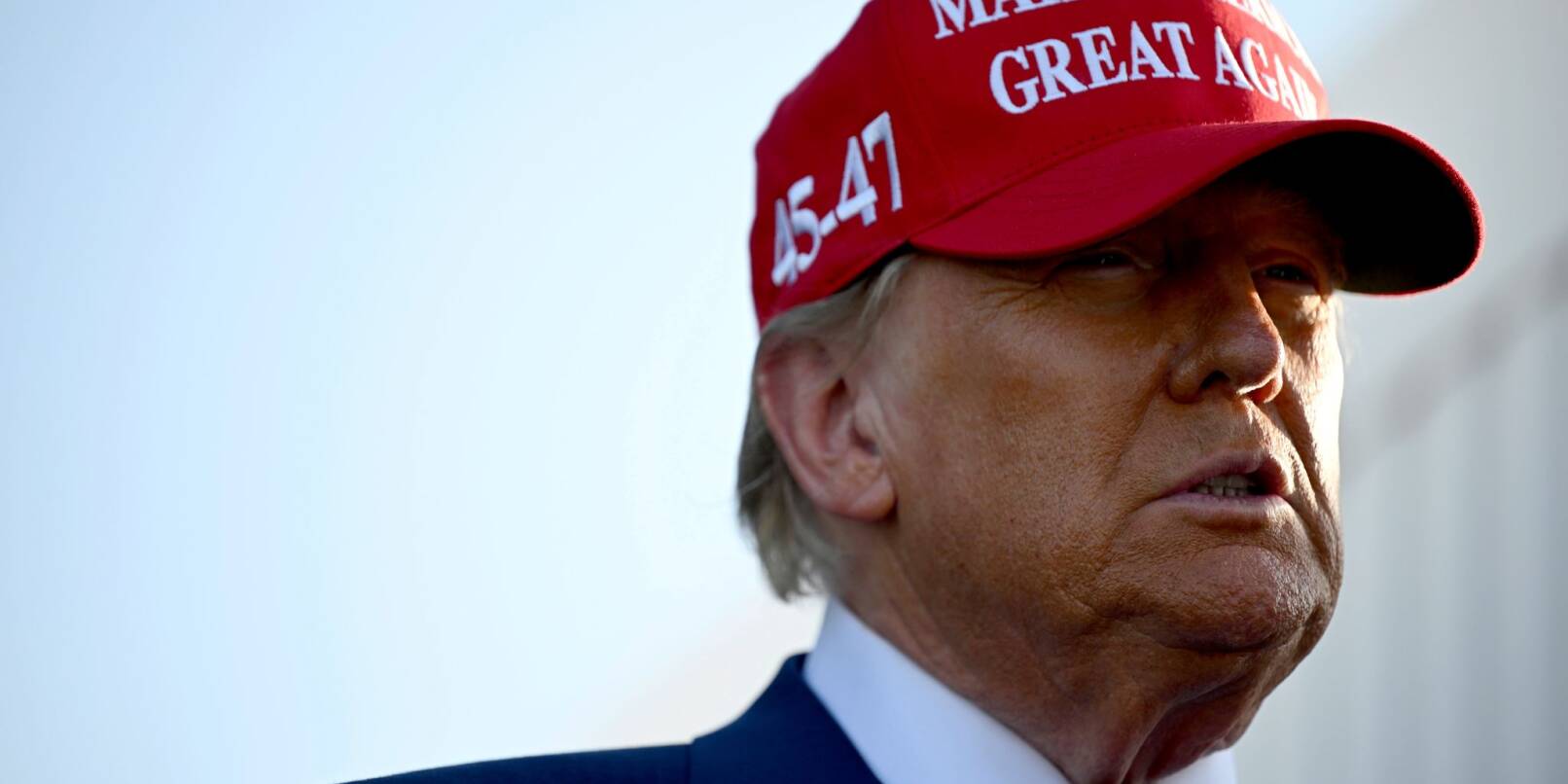 Die ganz große Mehrheit der Volkswirtschaftsprofessoren an den deutschen Universitäten fürchtet negative Auswirkungen der zweiten Amtszeit des designierten US-Präsidenten Donald Trump auf Deutschland und Europa. Die ganz große Mehrheit der Volkswirtschaftsprofessoren an den deutschen Universitäten fürchtet negative Auswirkungen der zweiten Amtszeit des designierten US-Präsidenten Donald Trump auf Deutschland und Europa.