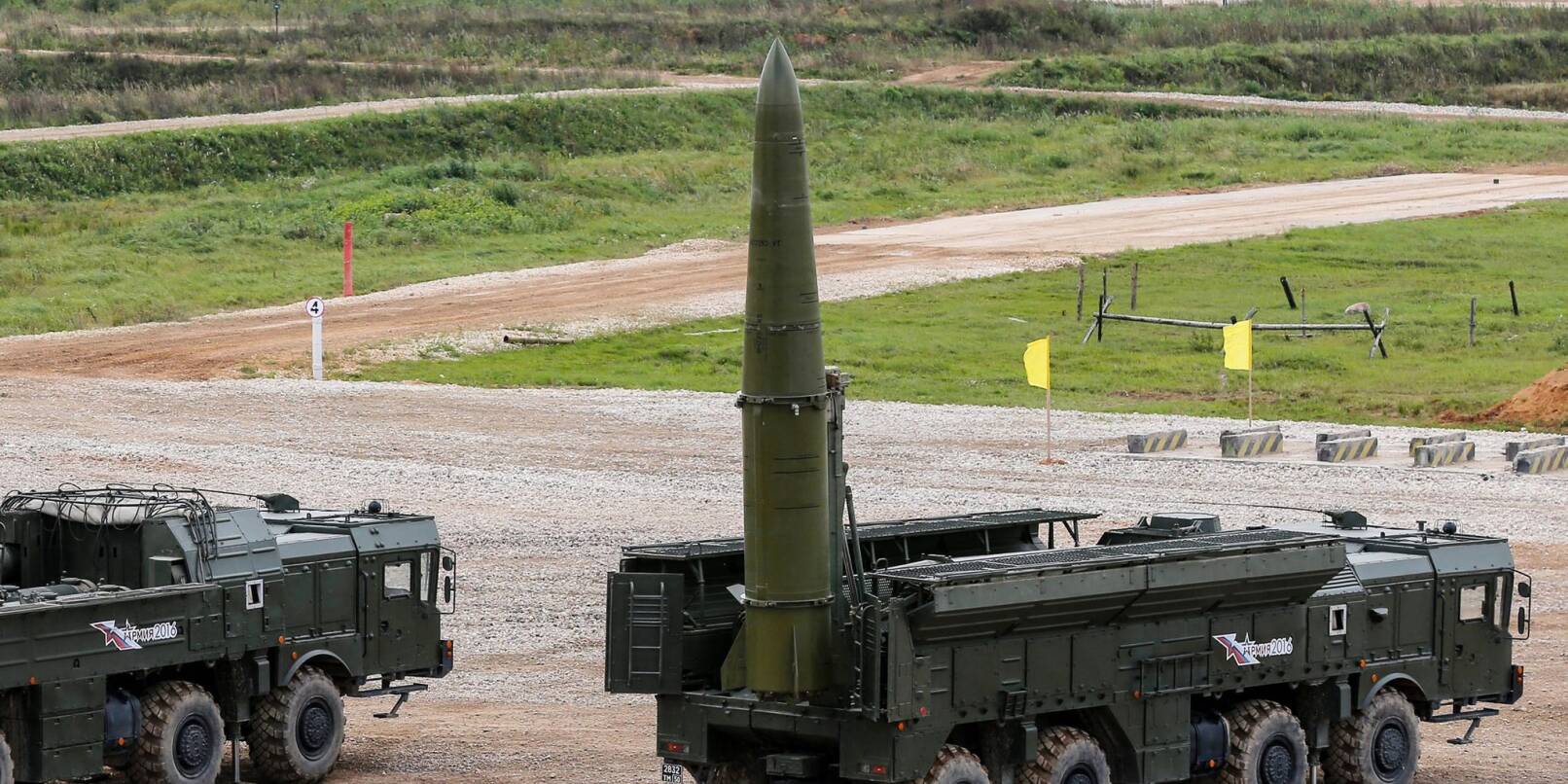Eine «Iskander-M»-Rakete wird während einer Demonstration des Internationalen Militärtechnischen Forums «ARMY-2016» im «Patriot»-Park der russischen Streitkräfte auf den Abschuss vorbereitet.