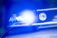 Einbruch in Kaufhaus: Täter stehlen Schmuck
 Einbruch in Kaufhaus: Täter stehlen Schmuck