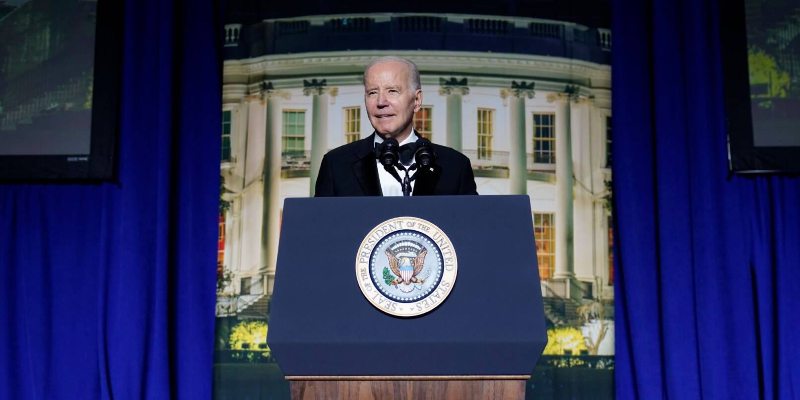 US-Präsident Joe Biden spricht beim White House Correspondents Association (WHCA) Dinner in Washington.
