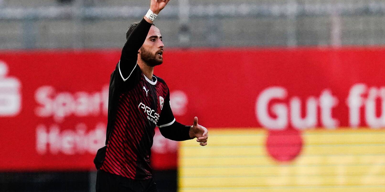 Fatih Kaya bringt mit seinem 15. Saisontor Wehen Wiesbaden dem Klassenerhalt ein großes Stück näher. Fatih Kaya bringt mit seinem 15. Saisontor Wehen Wiesbaden dem Klassenerhalt ein großes Stück näher.