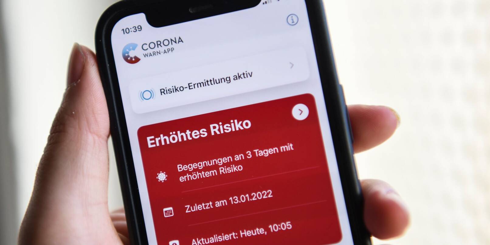 Angesichts der entspannteren Corona-Lage soll die App zum 1. Juni in einen «Schlafmodus» gehen und vorerst nicht mehr aktualisiert werden. Angesichts der entspannteren Corona-Lage soll die App zum 1. Juni in einen «Schlafmodus» gehen und vorerst nicht mehr aktualisiert werden.