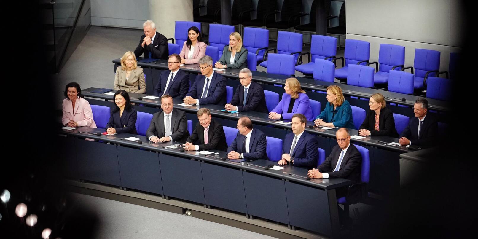 Die frisch gebackene schwarz-rote Regierung. Die frisch gebackene schwarz-rote Regierung.