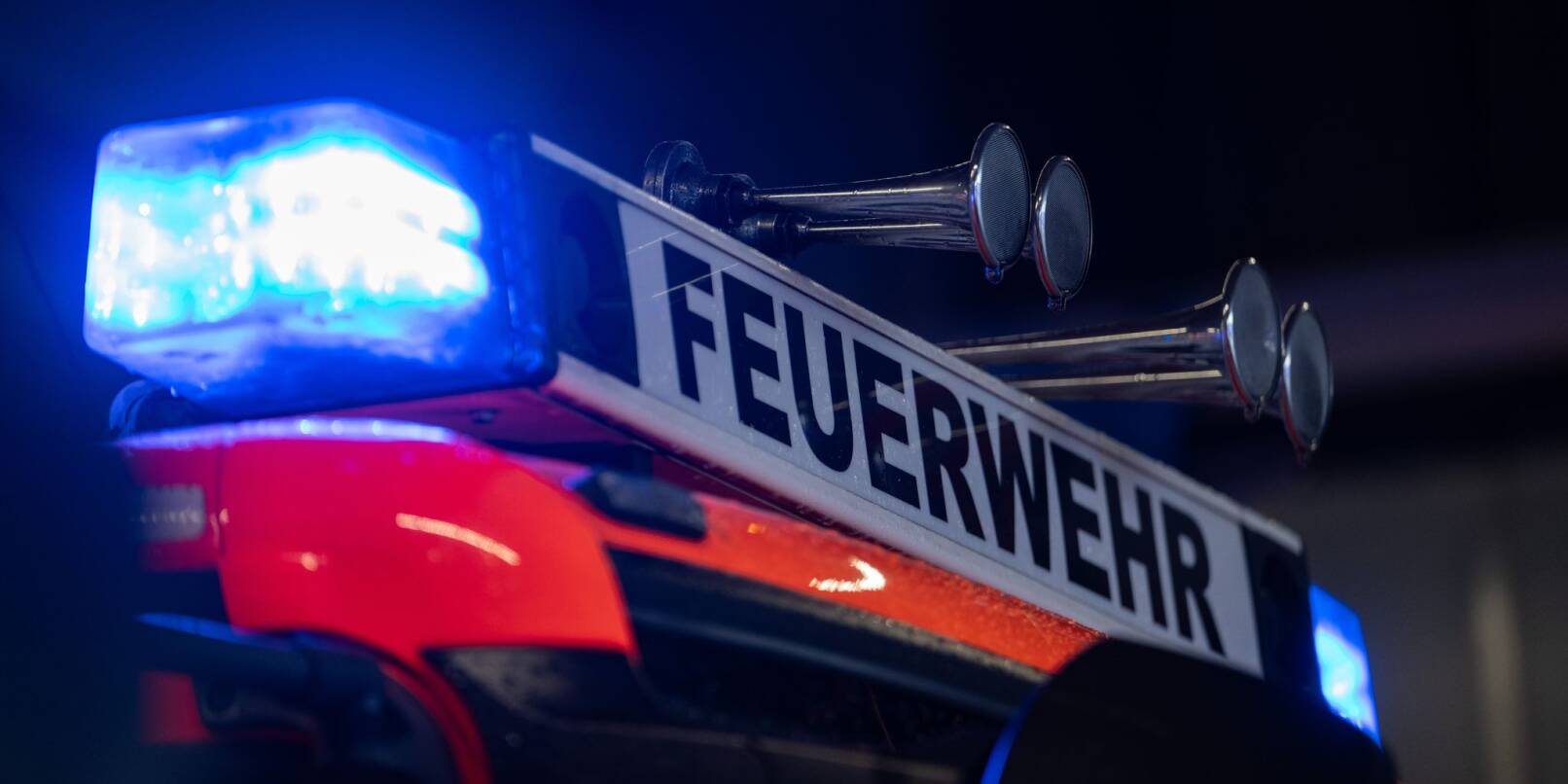 Der brennende Sicherungskasten sorgte für einen hohen Schaden. (Symbolbild) Der brennende Sicherungskasten sorgte für einen hohen Schaden. (Symbolbild)