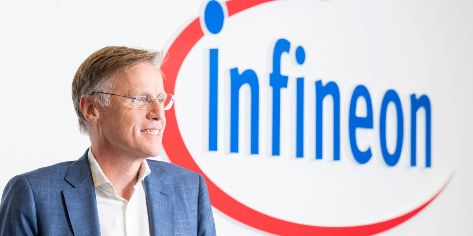 Infineon-Chef Jochen Hanebeck muss die Umsatzprognose wieder senken. (Archivbild) Infineon-Chef Jochen Hanebeck muss die Umsatzprognose wieder senken. (Archivbild)