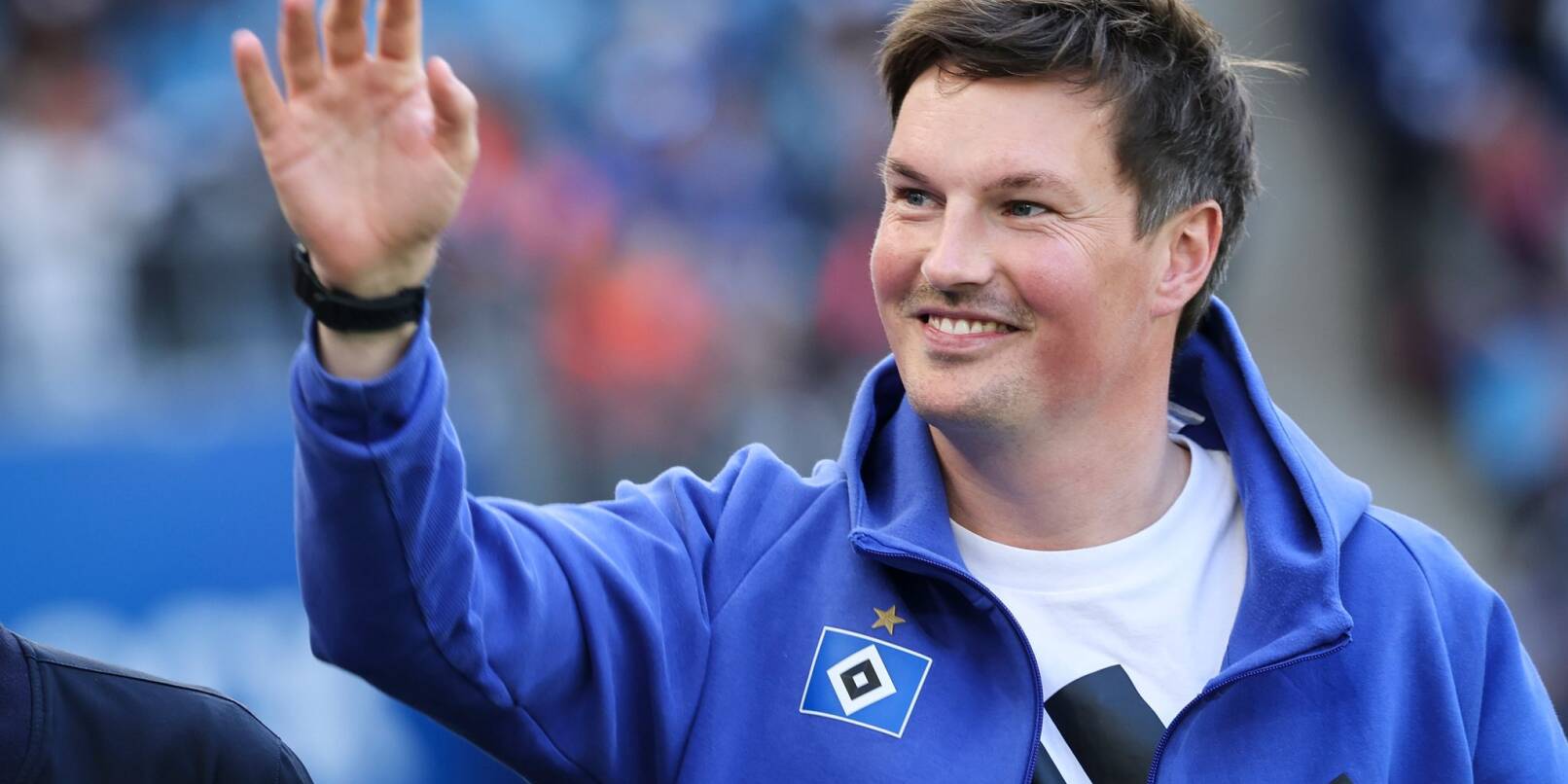 Vom Fan zum Aufstiegs-Held? HSV-Cheftrainer Merlin Polzin kann Großes schaffen. Vom Fan zum Aufstiegs-Held? HSV-Cheftrainer Merlin Polzin kann Großes schaffen.