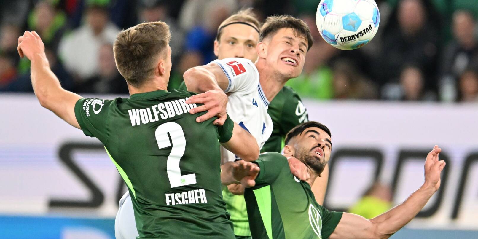 Wolfsburg und Hoffenheim lieferten sich ein umkämpftes Duell. Wolfsburg und Hoffenheim lieferten sich ein umkämpftes Duell.