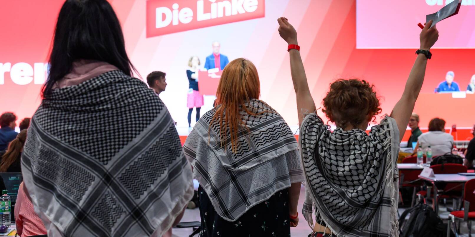 Der Nahost-Konflikt trieb viele beim Linken-Parteitag um. Der Nahost-Konflikt trieb viele beim Linken-Parteitag um.