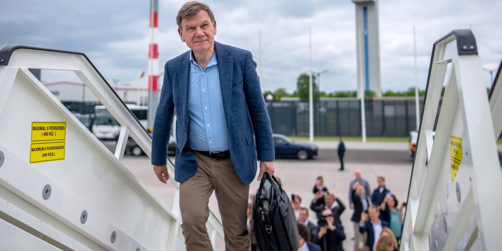 Für den neuen Außenminister Wadephul ist die Antrittsreise nach Israel eine erste diplomatische Bewährungsprobe. Wie deutlich wird er sich zur Lage in Gaza äußern? Für den neuen Außenminister Wadephul ist die Antrittsreise nach Israel eine erste diplomatische Bewährungsprobe. Wie deutlich wird er sich zur Lage in Gaza äußern?