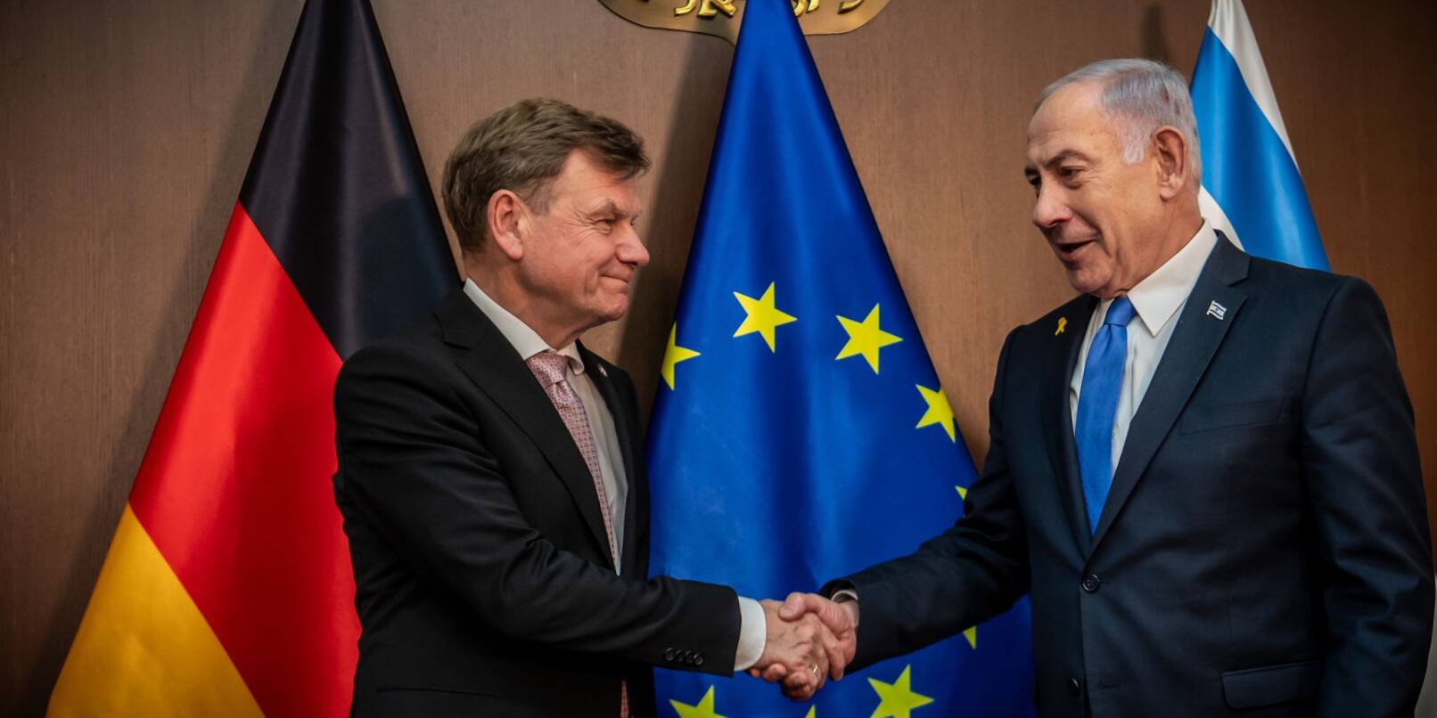 Der neue Außenminister Johann Wadephul (CDU) versichert beim Antrittsbesuch in Jerusalem: Israels Sicherheit bleibt deutsche Staatsraison. Der neue Außenminister Johann Wadephul (CDU) versichert beim Antrittsbesuch in Jerusalem: Israels Sicherheit bleibt deutsche Staatsraison.