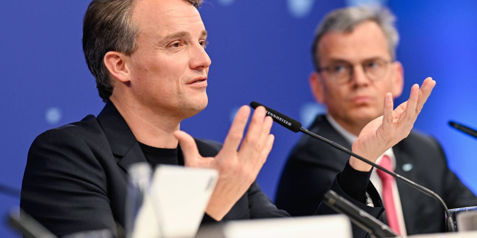 SAP-Chef Klein: Die angepeilte Quote von 40 Prozent in der Belegschaft werde aufgegeben, heißt es in einer internen E-Mail. (Archivbild) SAP-Chef Klein: Die angepeilte Quote von 40 Prozent in der Belegschaft werde aufgegeben, heißt es in einer internen E-Mail. (Archivbild)