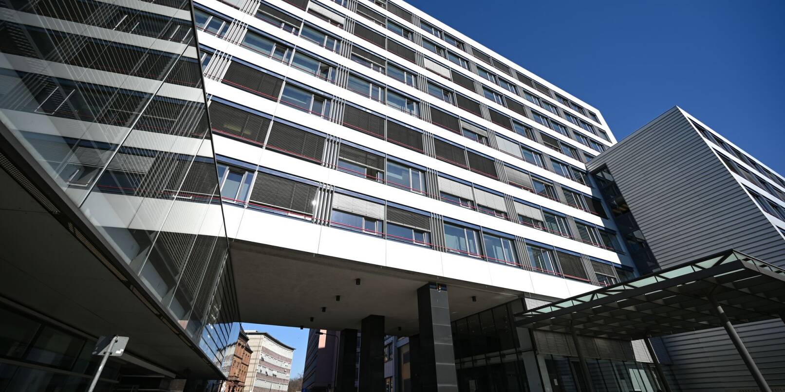 Einem Juristen der Generalstaatsanwaltschaft wird in Frankfurt der Prozess gemacht. (Archivbild) Einem Juristen der Generalstaatsanwaltschaft wird in Frankfurt der Prozess gemacht. (Archivbild)