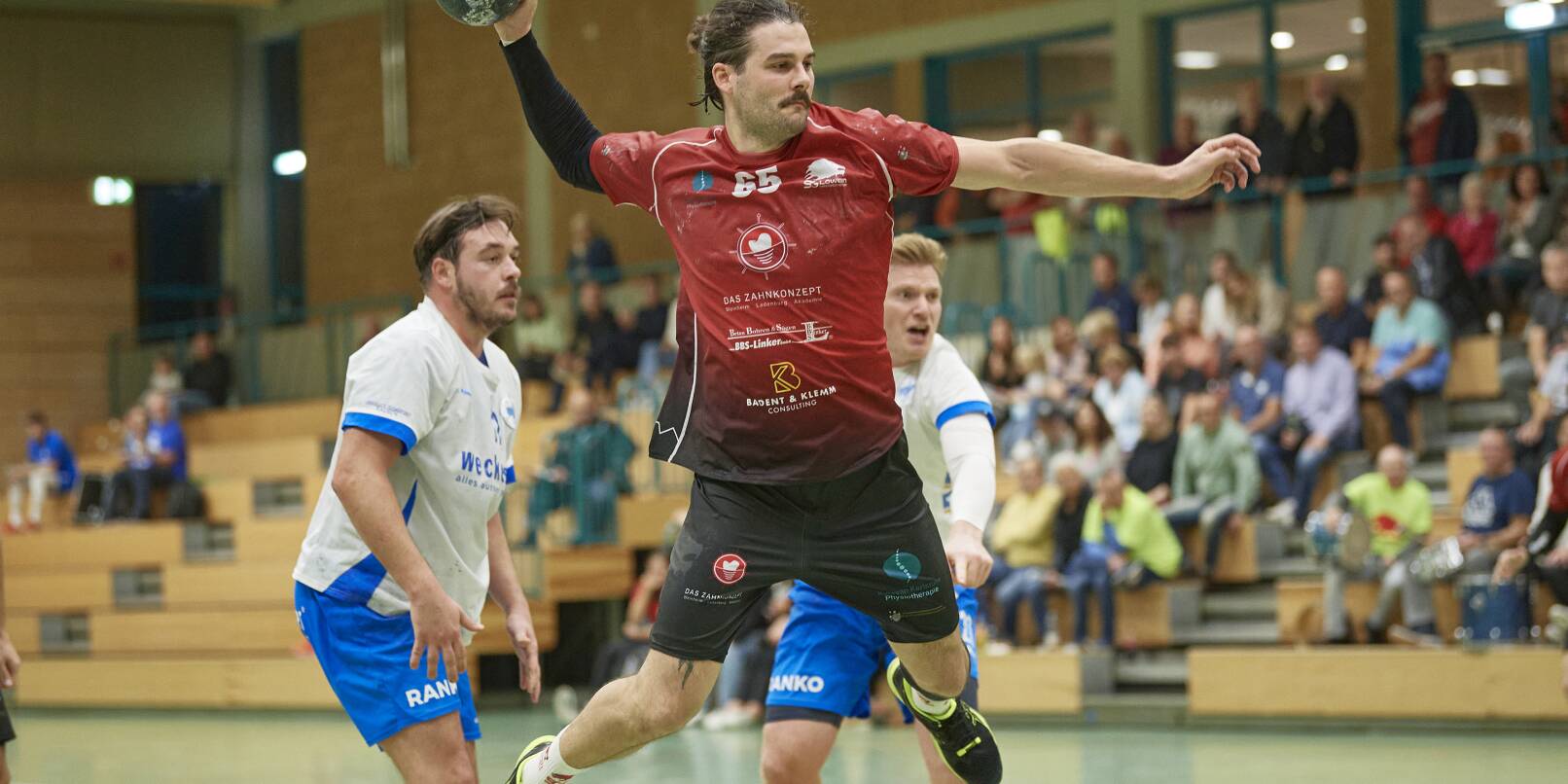 Der erfahrene Philipp Ulrich wird auch in der Regionalliga zu den Führungsspielern der Oberliga-Meisters SG Heddesheim gehören. Der erfahrene Philipp Ulrich wird auch in der Regionalliga zu den Führungsspielern der Oberliga-Meisters SG Heddesheim gehören.