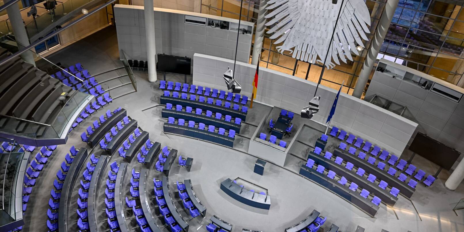Keine schwarze Baskenmütze mehr? Der Linken-Abgeordnete scheiterte mit seinem Einspruch im Bundestag. (Symbolbild) Keine schwarze Baskenmütze mehr? Der Linken-Abgeordnete scheiterte mit seinem Einspruch im Bundestag. (Symbolbild)