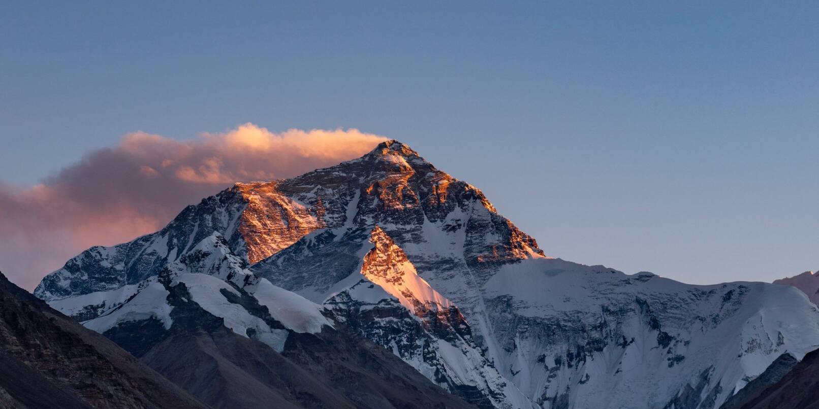 Der Mount Everest befindet sich an der Grenze von Nepal und China. (Archivbild) Der Mount Everest befindet sich an der Grenze von Nepal und China. (Archivbild)