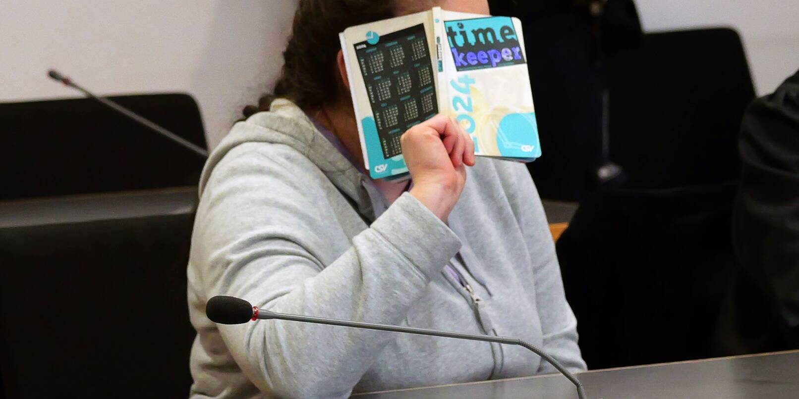 Weil sie ihr Baby mit einem Opiat vergiftet haben soll, ist eine 33 Jahre alte Mutter zu siebeneinhalb Jahren Haft verurteilt worden. Weil sie ihr Baby mit einem Opiat vergiftet haben soll, ist eine 33 Jahre alte Mutter zu siebeneinhalb Jahren Haft verurteilt worden.