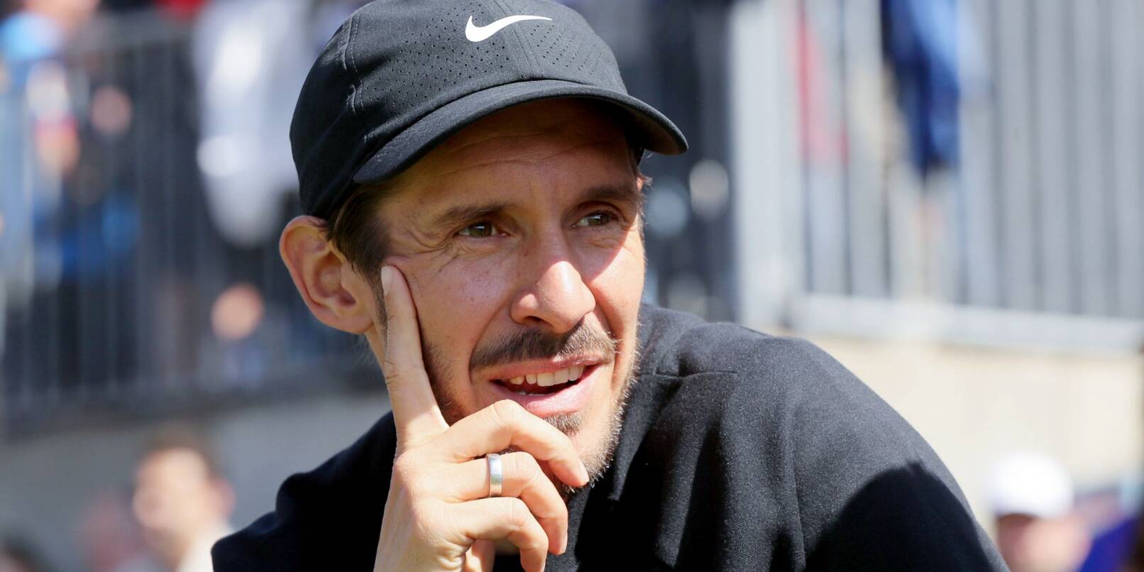 Freiburgs Trainer Julian Schuster darf sich auf einen neuen Offensivmann freuen. Freiburgs Trainer Julian Schuster darf sich auf einen neuen Offensivmann freuen.