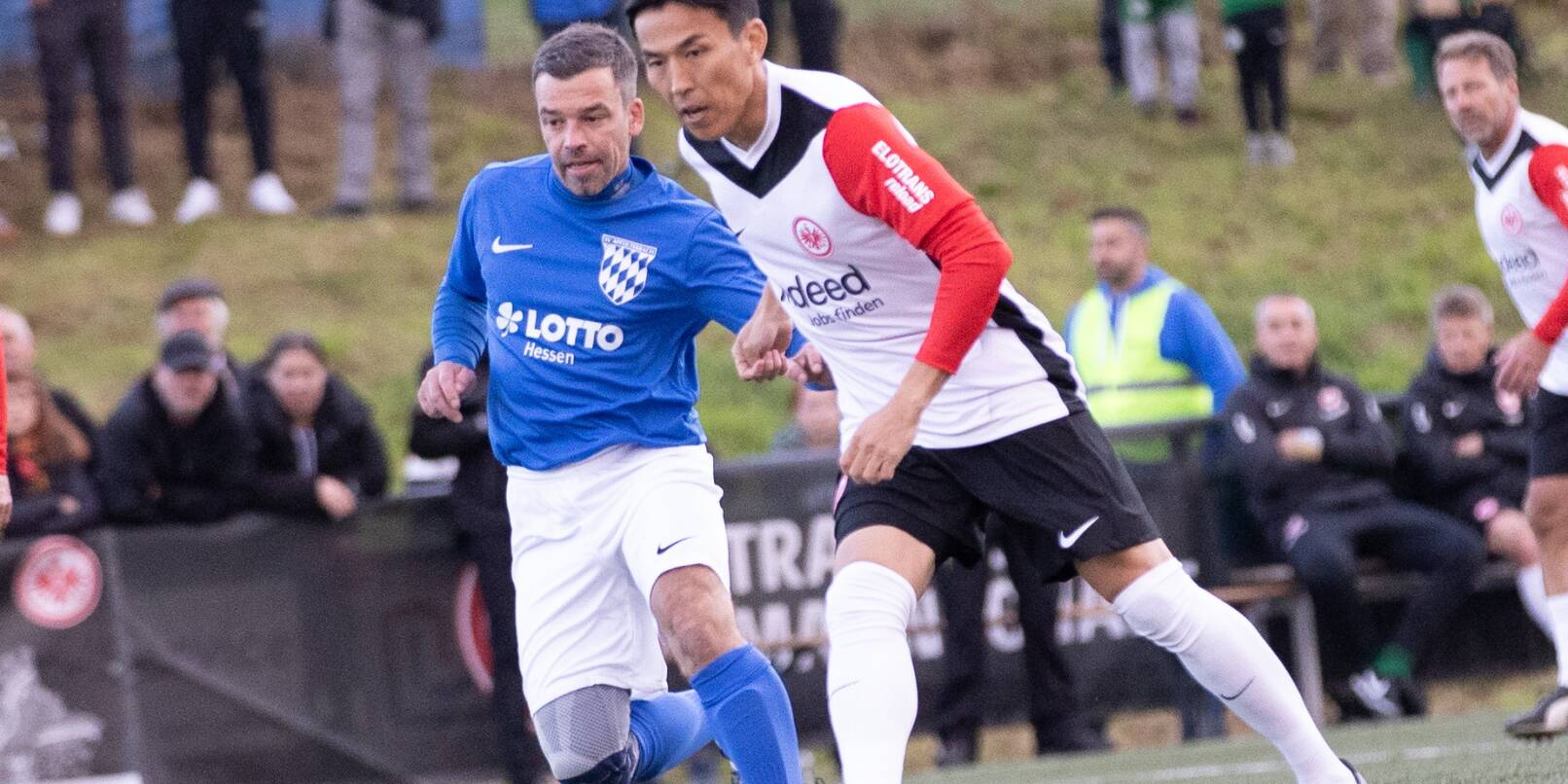 Makoto Hasebe spielte in Affolterbach erstmals für die Eintracht-Traditionsmannschaft. Makoto Hasebe spielte in Affolterbach erstmals für die Eintracht-Traditionsmannschaft.