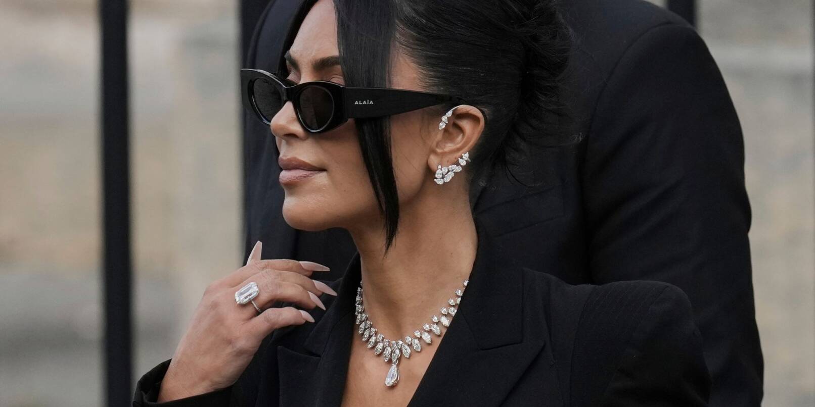 Die Staatsanwaltschaft hat für die Angeklagten im Prozess um den Raubüberfall auf Kim Kardashian zumeist hohe Haftstrafen verlangt. (Archivbild) Die Staatsanwaltschaft hat für die Angeklagten im Prozess um den Raubüberfall auf Kim Kardashian zumeist hohe Haftstrafen verlangt. (Archivbild)