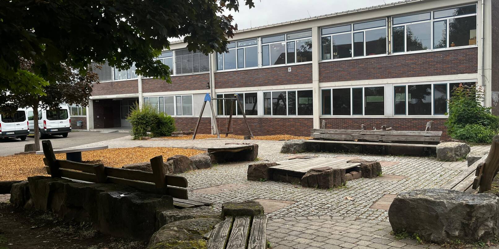 An der Peter-Koch-Förderschule wurde am Donnerstag ganz regulär die Englischprüfung geschrieben. An der Peter-Koch-Förderschule wurde am Donnerstag ganz regulär die Englischprüfung geschrieben.