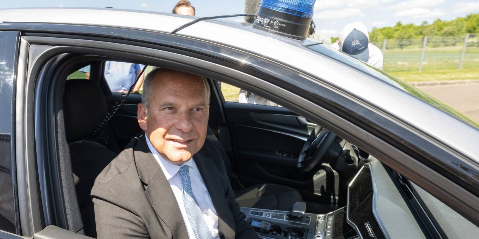 Hessens Innenminister Roman Poseck (CDU) hat bald in den USA mehrere Tage mit Weltpolitik zu tun. (Archivbild) Hessens Innenminister Roman Poseck (CDU) hat bald in den USA mehrere Tage mit Weltpolitik zu tun. (Archivbild)