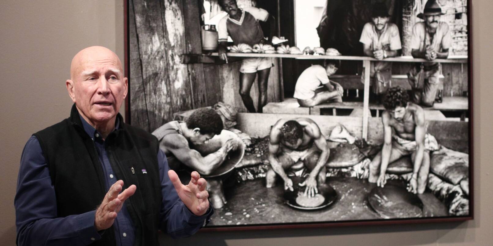 Bekannt wurde Sebastião Salgado mit seinen Sozialreportagen. Bekannt wurde Sebastião Salgado mit seinen Sozialreportagen.