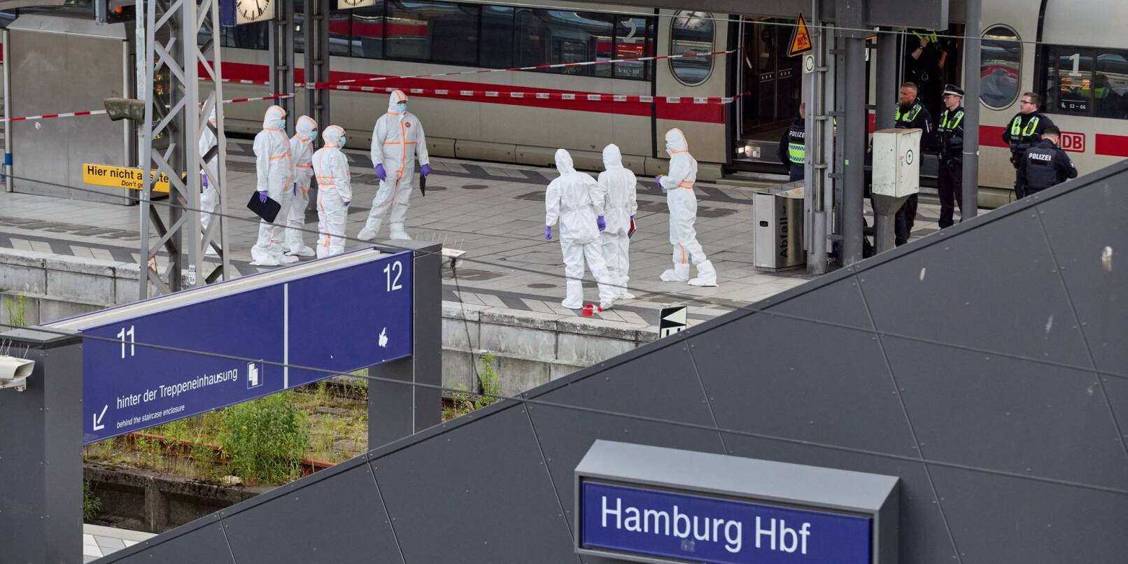 Die Polizei hat eine Frau unter Tatverdacht festgenommen. Die Polizei hat eine Frau unter Tatverdacht festgenommen.
