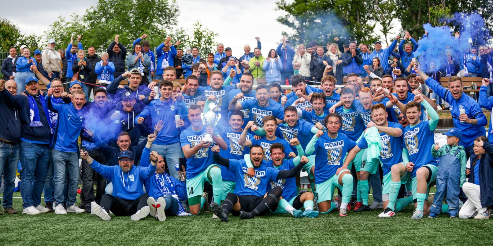 Endlich können sie beim SV Affolterbach die Meister-T-Shirts anziehen, nachdem die SG Hammelbach/Scharbach bis zuletzt im Nacken gesessen war. Endlich können sie beim SV Affolterbach die Meister-T-Shirts anziehen, nachdem die SG Hammelbach/Scharbach bis zuletzt im Nacken gesessen war.