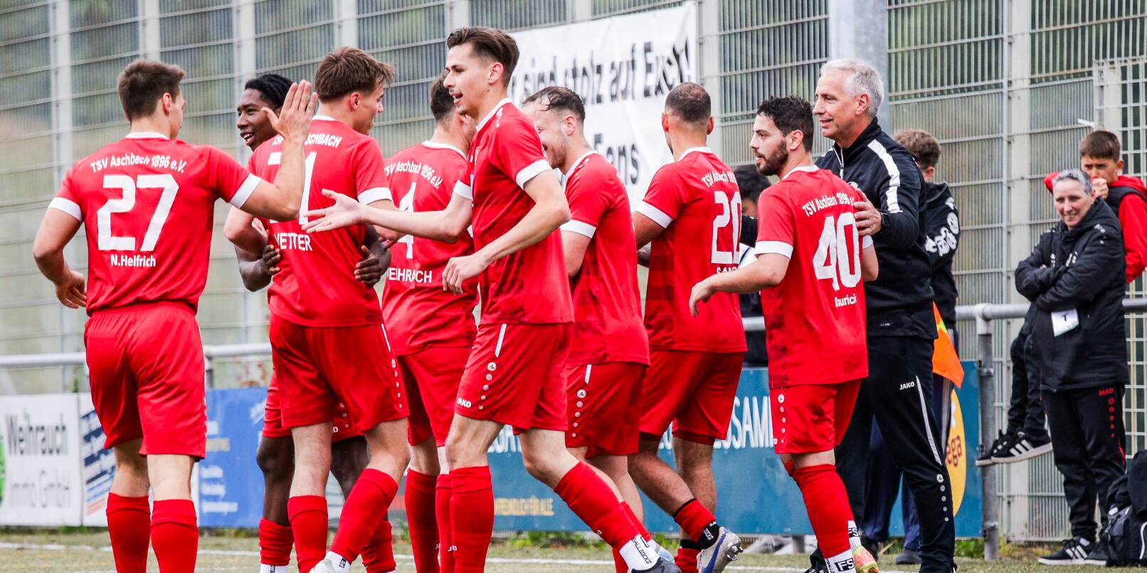 Mit einem 6:1-Schützenfest im Kerwespiel gegen den SC Rodau verabschiedete sich der TSV Aschbach eindrucksvoll. Die benötigte Fehlheimer Schützenhilfe im Aufstiegskampf blieb aber aus. Mit einem 6:1-Schützenfest im Kerwespiel gegen den SC Rodau verabschiedete sich der TSV Aschbach eindrucksvoll. Die benötigte Fehlheimer Schützenhilfe im Aufstiegskampf blieb aber aus.