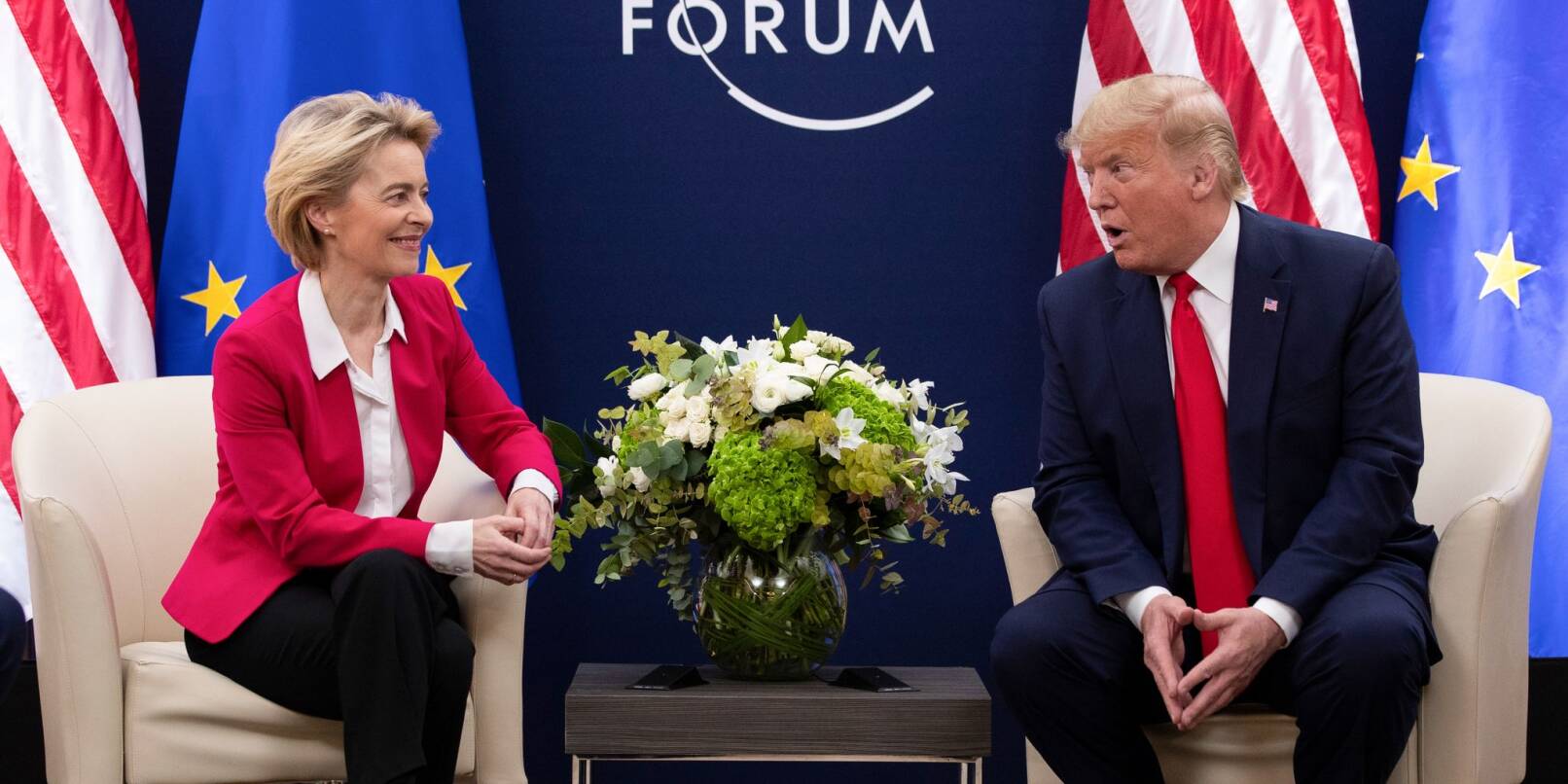 EU-Kommissionschefin Ursula von der Leyen (l) und US-Präsident Donald Trump (Archivbild) EU-Kommissionschefin Ursula von der Leyen (l) und US-Präsident Donald Trump (Archivbild)