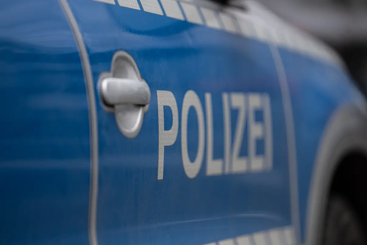 Weinheim: Freilaufender Hund beißt zu - Fahrradfahrer verletzt