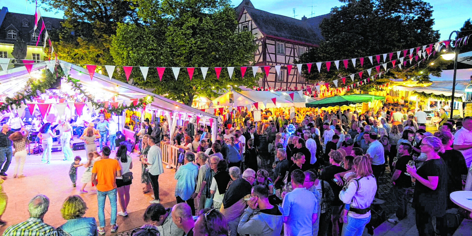 Bergsträßer Winzerfest, Puppentheater und Sommerfest auf dem Flugplatz
