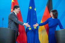 Baerbock ruft China zu offenem Dialog über Differenzen auf
